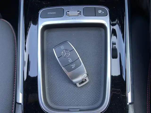 メルセデス・ベンツ Ｍ・ベンツ Ｂ２００ｄ AMGライン 栃木県 2023(令5)年 1.3万km マウンテングレー パノラマサンルーフ　/アドバンスドパッケージ  /HUD /レーダーセーフティパッケージ /全方位カメラ　/純正ナビ　/フルセグ　/パワーシート　/シートヒーター　/ハーフレザー　/電動リアゲート　/ETC /マルチビームLED/純正18インチAW