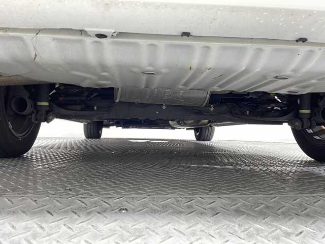 日産 セレナ ハイウェイスター Vセレクション 沖縄県 2018(平30)年 7.1万km ブリリアントホワイトパール 禁煙車　/８人乗り　/県外仕入　/純正９インチナビ　/フリップダウンモニター/プロパイロット　/アラウンドビューカメラ　/両側電動パワースライドドア　/ＣＤ　/ＤＶＤ　/ＡＭ／ＦＭ　/フルセグＴＶ/Ｂｌｕｅｔｏｏｔｈ　/エマージェンシーブレーキ/ドライブレコーダー/純正ドアバイザー/純正サンシェード/ステアリンリモコン/純正アルミホイール/オートブレーキホールド/ETC