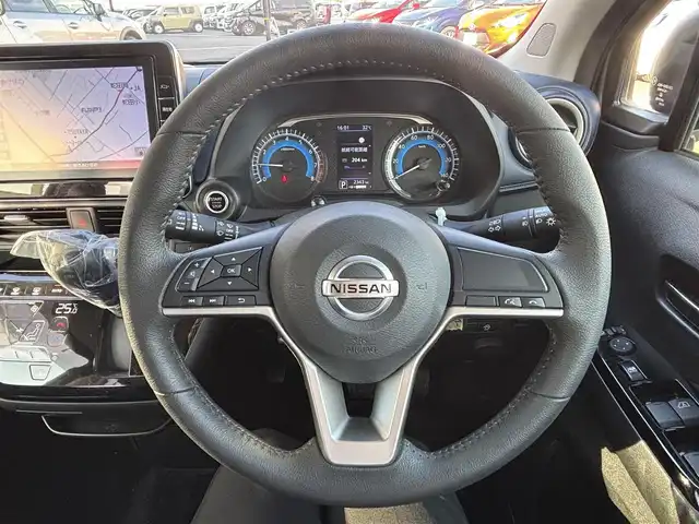 日産 デイズ ハイウェイスターX 宮城県 2021(令3)年 0.3万km チタニウムグレーメタリック 登録時走行距離2343km/純正SDナビ/ワンオーナー/エマージェンシーブレーキ/アラウンドビューモニター/コーナーセンサー/CD・DVD・Bluetooth/フルセグテレビ/プッシュスタート/スマートキー/ステアリングリモコン/アイドリングストップ/LEDライト/フォグランプ/純正フロアマット/ドアバイザー/冬タイヤあり