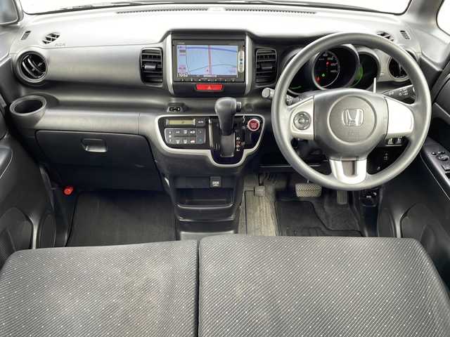 ホンダ Ｎ ＢＯＸ G Lパッケージ 徳島県 2014(平26)年 9.2万km プレミアムホワイトパール 社外7型ナビ　VXM-145VSi/（ラジオ/DISC/BT/SD/ワンセグ）/バックカメラ/両側イージークローザードア/純正14インチアルミホイール/純正フロアマット/ETC/アイドリングストップ/プッシュスタート/運転席ハイトアジャスター/ヘッドランプレベライザー/プラズマクラスター搭載オートエアコン/スマートキー/スペアキー/横滑り防止装置