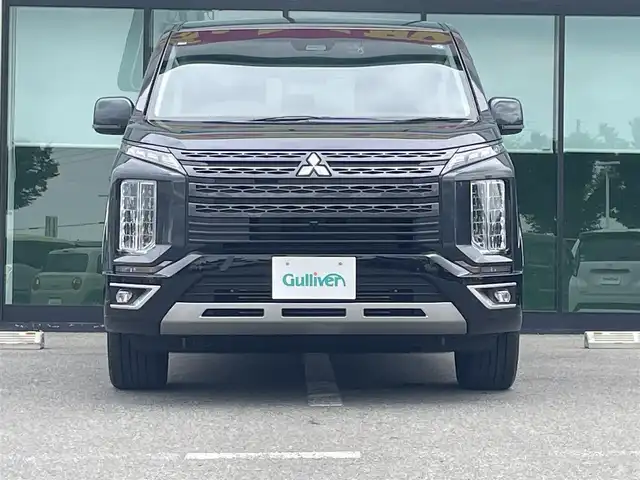 三菱 デリカＤ：５ ジャスパー 和歌山県 2023(令5)年 1.8万km グラファイトグレーメタリック/ブラックマイカ 純正10.14インチナビ/全方位カメラ/BT/CD/DVD/衝突軽減ブレーキ/レーンキープアシスト/レーダークルコン/ブラインドスポットモニター/オートライト/ETC/ドラレコ/両側パワスラ/シートヒーター/ステアリングヒーター/ステアリングリモコン/パドルシフト/パワーシート/オートホールド/純正18インチアルミ/レザー調シートカバー
