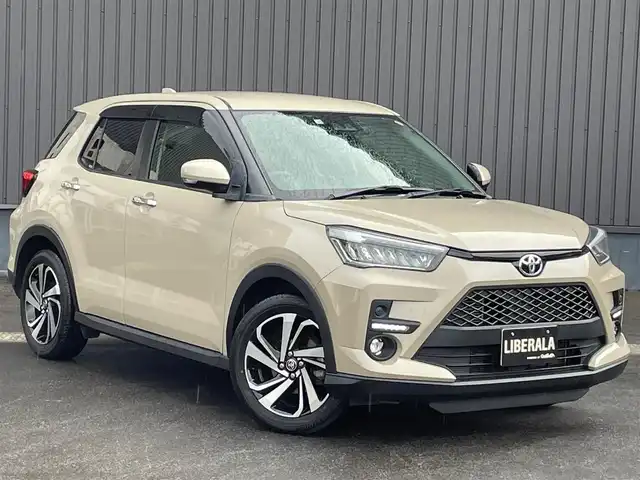 トヨタ ライズ Z 青森県 2022(令4)年 3.5万km ナチュラルベージュマイカM /４WD/IC付ターボ/寒冷地仕様車/カロッツェリアSDナビ/　（フルセグTV/DVD/Bｔ）/バックカメラ/プリクラッシュセーフティ/ACC/トラクションコントロール/ブレーキアシスト/アイドリングストップ/横滑り防止機能/BSM/LEDオートライト・フォグ/純正ドアバイザー/純正フロアマット/ビルトインETC/前席シートヒーター/革巻きステア・ノブ/オーディオ・ステアスイッチ/前後バンパーソナー/ドラレコ/リア7面プライバシーガラス/W/サイド/カーテンエアバッグ/ABS/スマートキーｘ２/保証書・取説