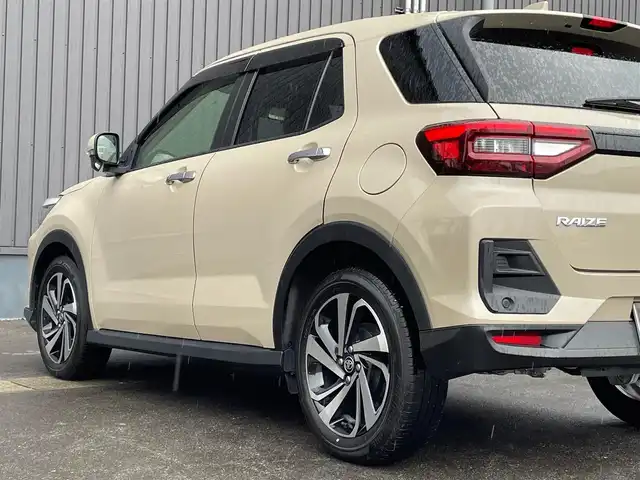 トヨタ ライズ Z 青森県 2022(令4)年 3.5万km ナチュラルベージュマイカM /４WD/IC付ターボ/寒冷地仕様車/カロッツェリアSDナビ/　（フルセグTV/DVD/Bｔ）/バックカメラ/プリクラッシュセーフティ/ACC/トラクションコントロール/ブレーキアシスト/アイドリングストップ/横滑り防止機能/BSM/LEDオートライト・フォグ/純正ドアバイザー/純正フロアマット/ビルトインETC/前席シートヒーター/革巻きステア・ノブ/オーディオ・ステアスイッチ/前後バンパーソナー/ドラレコ/リア7面プライバシーガラス/W/サイド/カーテンエアバッグ/ABS/スマートキーｘ２/保証書・取説
