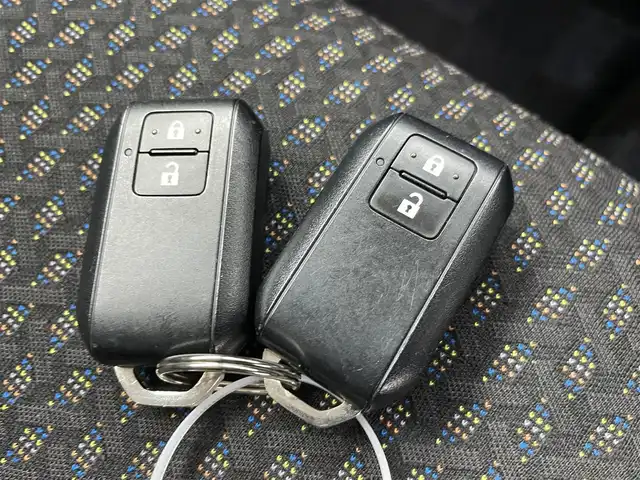 スズキ ハスラー HYBRID X 群馬県 2020(令2)年 5.7万km バーミリオンオレンジ/ガンメタリック2トーン スズキコネクトナビ　全方位モニター　ＬＥＤ　ハイビームアシスト　シートヒーター　純正１５インチＡＷ　ステアリングリモコン　純正フロアマット　ＥＴＣ２．０　ドライブレコーダー　スマートキー　禁煙車