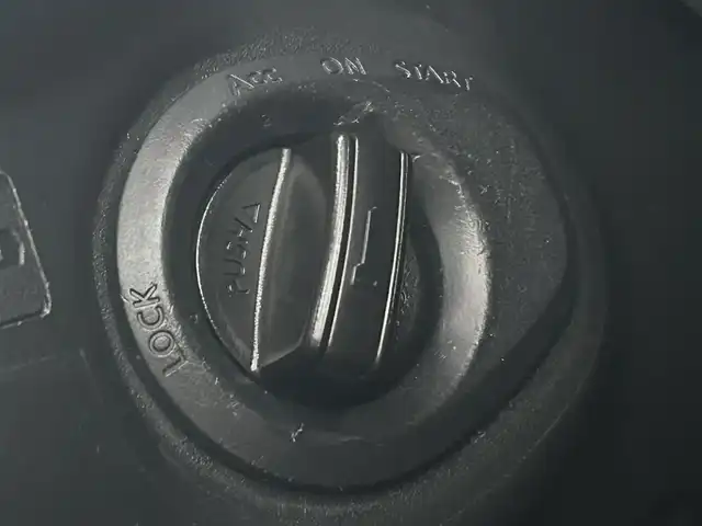 日産 デュアリス 20G FOUR 岩手県 2013(平25)年 3.8万km ブリリアントシルバー パノラマルーフ パートタイム4WD 純正ナビ バックカメラ フルセグTV ETC オートHIDヘッドライト フォグランプ 純正17インチAW スマートキー ドアバイザー 純正フロアマット 横滑り防止装置 電動格納ドアミラー