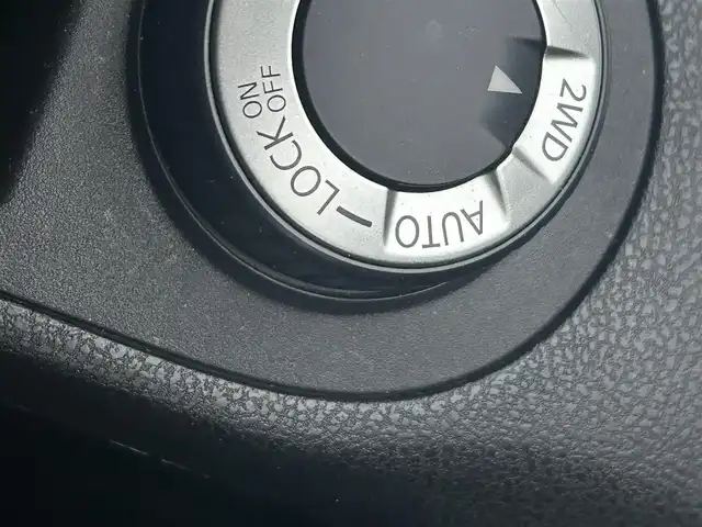 日産 デュアリス 20G FOUR 岩手県 2013(平25)年 3.8万km ブリリアントシルバー パノラマルーフ パートタイム4WD 純正ナビ バックカメラ フルセグTV ETC オートHIDヘッドライト フォグランプ 純正17インチAW スマートキー ドアバイザー 純正フロアマット 横滑り防止装置 電動格納ドアミラー