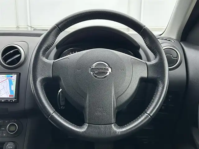 日産 デュアリス 20G FOUR 岩手県 2013(平25)年 3.8万km ブリリアントシルバー パノラマルーフ パートタイム4WD 純正ナビ バックカメラ フルセグTV ETC オートHIDヘッドライト フォグランプ 純正17インチAW スマートキー ドアバイザー 純正フロアマット 横滑り防止装置 電動格納ドアミラー