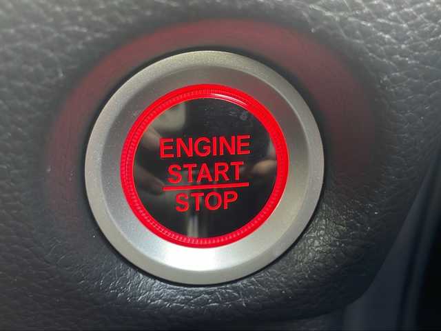 ホンダ Ｎ ＢＯＸ カスタム L ターボ 茨城県 2022(令4)年 3.5万km クリスタルブラックパール 純正SDナビ(Bluetooth/バックカメラ/フルセグTV/CD/DVD)/ETC/ドライブレコーダー前後/両側パワースライドドア/アダプティブクルーズコントロール/LEDオートライト/横滑り防止装置/コーナーセンサー/レーンキープアシスト/衝突被害軽減システム/サイドエアバッグ/カーテンエアバッグ/アイドリングストップ/スマートキー/冷房AAC/USB入力端子/ベンチシート/社外フロアマット/ハーフレザーシート/15インチ純正アルミホイール