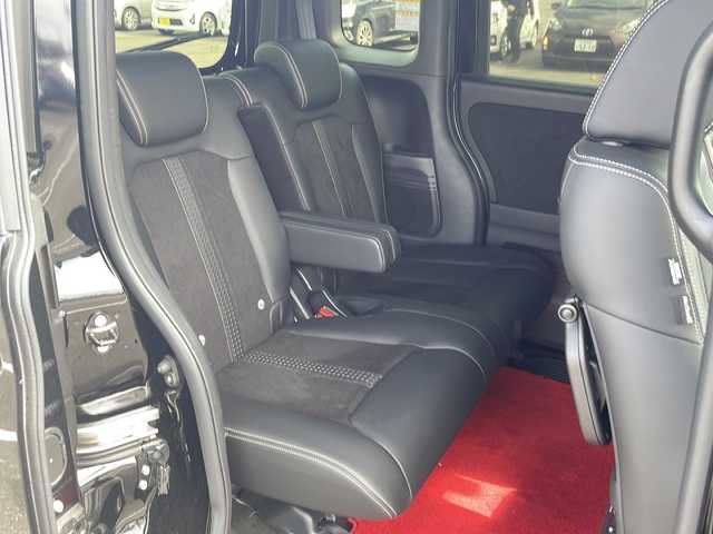 ホンダ Ｎ ＢＯＸ カスタム L ターボ 茨城県 2022(令4)年 3.5万km クリスタルブラックパール 純正SDナビ(Bluetooth/バックカメラ/フルセグTV/CD/DVD)/ETC/ドライブレコーダー前後/両側パワースライドドア/アダプティブクルーズコントロール/LEDオートライト/横滑り防止装置/コーナーセンサー/レーンキープアシスト/衝突被害軽減システム/サイドエアバッグ/カーテンエアバッグ/アイドリングストップ/スマートキー/冷房AAC/USB入力端子/ベンチシート/社外フロアマット/ハーフレザーシート/15インチ純正アルミホイール