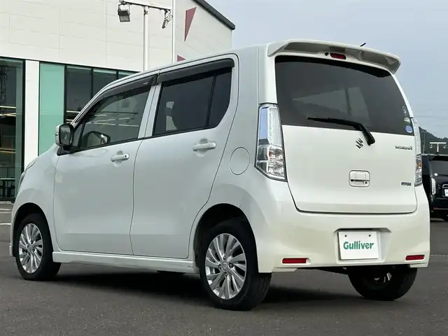 スズキ ワゴンＲ FZ 鹿児島県 2016(平28)年 4.1万km クリスタルホワイトP 社外ナビ/　　BT/フルセグ/バックカメラ/シートヒーター/純正14インチアルミホイール/アイドリングストップ/ステアリングスイッチ/ドライブレコーダー/スマートキー/ETC