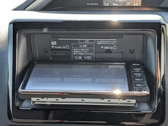 トヨタ ヴォクシー ZS 煌Ⅲ 福井県 2020(令2)年 1.5万km ブラッキッシュアゲハガラスフレーク 純正SDナビ/AM/FM/ワンセグ/BT/CD/AUX/バックカメラ/両側パワースライドドア/トヨタセーフティセンス/クルーズコントロール/前後コーナーセンサー/レーンキープアシスト/横滑り防止装置/盗難防止装置/アイドリングストップ/ビルトインETC/ハーフレザー調シート/本革巻きステアリング/ダブル＋サイドエアバッグ/カーテンエアバッグ/純正フロアマット/サンシェード/純正16インチAW/LEDヘッドライト/Fフォグ/スマートキー