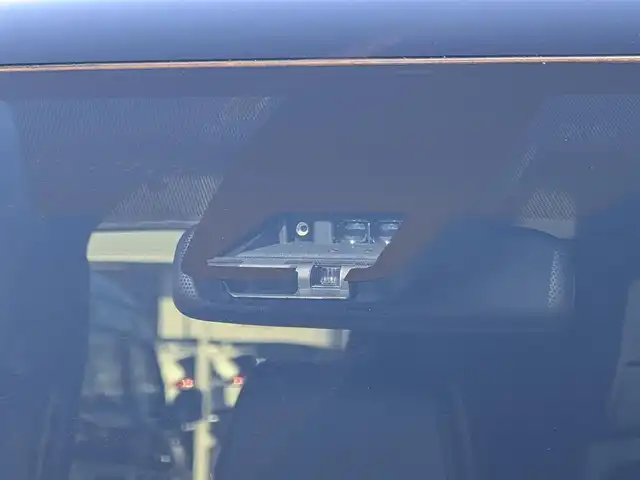 トヨタ ヴォクシー ZS 煌Ⅲ 福井県 2020(令2)年 1.5万km ブラッキッシュアゲハガラスフレーク 純正SDナビ/AM/FM/ワンセグ/BT/CD/AUX/バックカメラ/両側パワースライドドア/トヨタセーフティセンス/クルーズコントロール/前後コーナーセンサー/レーンキープアシスト/横滑り防止装置/盗難防止装置/アイドリングストップ/ビルトインETC/ハーフレザー調シート/本革巻きステアリング/ダブル＋サイドエアバッグ/カーテンエアバッグ/純正フロアマット/サンシェード/純正16インチAW/LEDヘッドライト/Fフォグ/スマートキー