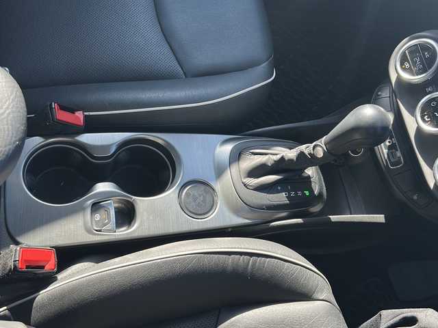 フィアット ５００Ｘ 佐賀県 2018(平30)年 4.2万km グレー エンジンスタートボタン/保証書/取扱説明書/記録簿/アイドリングストップ/スマートキー/スペアキー有/追従走行付きクルーズコントロール/Bluetooth接続/USB入力端子/ETC/バックカメラ/AUX/純正ナビ/前席パワーシート/前後コーナーセンサー/純正フロアマット/ABS/前後コーナーセンサー/レーンキープアシスト/盗難防止装置/オートライト/LEDライト/衝突被害軽減システム/クリアランスソナー/革巻ステアリング/ステアリングスイッチ/ブラインドスポットモニター/THULE/色コード:679ファッショングレー