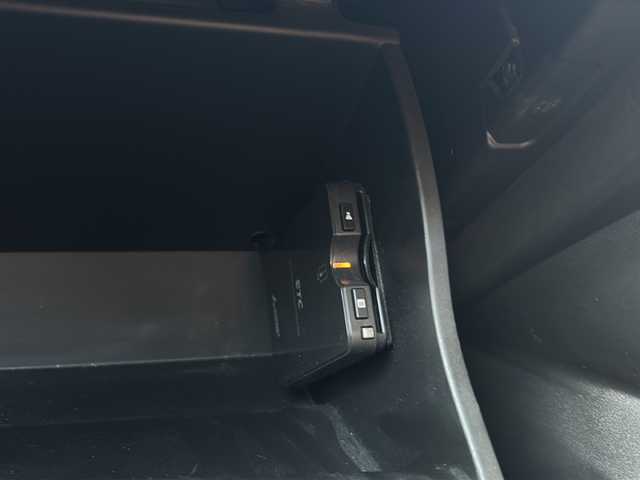 フィアット ５００Ｘ 佐賀県 2018(平30)年 4.2万km グレー エンジンスタートボタン/保証書/取扱説明書/記録簿/アイドリングストップ/スマートキー/スペアキー有/追従走行付きクルーズコントロール/Bluetooth接続/USB入力端子/ETC/バックカメラ/AUX/純正ナビ/前席パワーシート/前後コーナーセンサー/純正フロアマット/ABS/前後コーナーセンサー/レーンキープアシスト/盗難防止装置/オートライト/LEDライト/衝突被害軽減システム/クリアランスソナー/革巻ステアリング/ステアリングスイッチ/ブラインドスポットモニター/THULE/色コード:679ファッショングレー