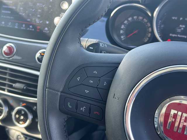 フィアット ５００Ｘ ポップスタープラス 佐賀県 2018(平30)年 4.2万km グレー 純正ナビ/追従走行付きクルーズコントロール/Bluetooth接続/USB入力端子/ETC/バックカメラ/AUX/前席パワーシート/前後コーナーセンサー/純正フロアマット/ABS/前後コーナーセンサー/レーンキープアシスト/盗難防止装置/オートライト/LEDライト/衝突被害軽減システム/クリアランスソナー/革巻ステアリング/ステアリングスイッチ/ブラインドスポットモニター/エンジンスタートボタン/保証書/取扱説明書/記録簿/アイドリングストップ/スマートキー/スペアキー有/THULE/色コード:679ファッショングレー