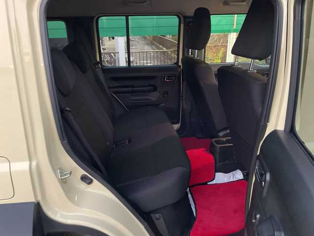 スズキ ジムニー ノマド FC 茨城県 2025(令7)年 0.3万km ベージュ ワンオーナー/セーフティーサポート/9型KEWOODナビ/ビルトインETC/バックカメラ/Bluetooth/フルセグTV/４WD/クリアランスソナー/アイドリングストップ/レーダークルーズコントロール/HDMI/シートヒーター/フロアマット/背面タイヤ/横滑り防止装置/レーンキープアシスト/オートライト/LEDヘッドライト/コーナーセンサー後方/衝突軽減システム/社外テール（純正テール積み込み）