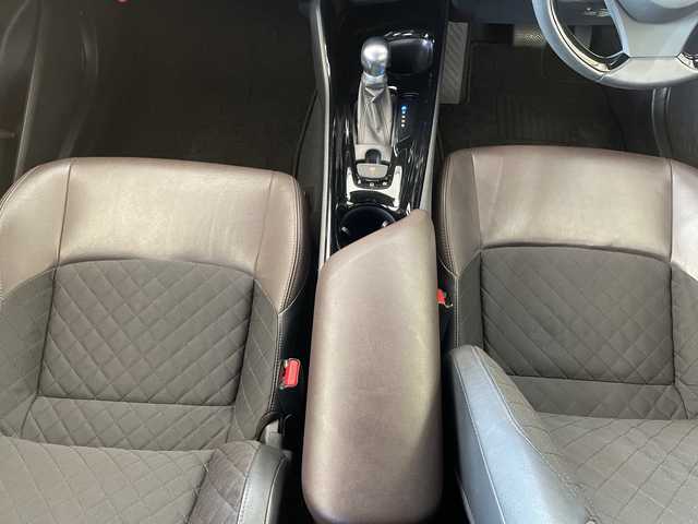 トヨタ Ｃ－ＨＲ G 岐阜県 2017(平29)年 6.2万km メタルストリームM /純正9インチSDナビ/(AM/FMCD/フルセグTV//SD/BT)//メーカーOP/(Bi-Beam LEDヘッドランプ)/(LEDシーケンシャルターンランプ)/(LEDデイライト)/(バックカメラ)/(アクセサリーコンセント)//Toyota Safety Sense P/(プリクラッシュセーフティシステム)/(レーンディパーチャーアラート)/(オートマチックハイビーム)/(レーダクルーズコントロール)//ブラインドスポットモニター//前方ドライブレコーダー//ハーフレザー//前席シートヒーター//純正ドアバイザー//純正フロアマット//純正18インチアルミホイール//スペアキー×1//ETC2.0