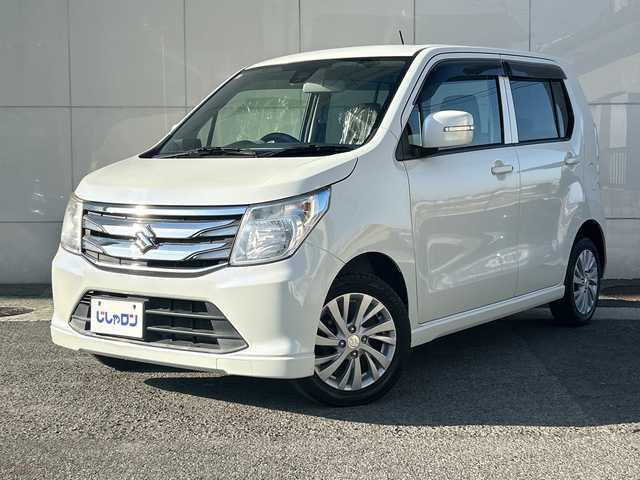 スズキ ワゴンＲ FZ 埼玉県 2014(平26)年 7.2万km クリスタルホワイトP (株)IDOMが運営する【じしゃロン熊谷店】の自社ローン専用車両になりますこちらは現金またはオートローンご利用時の価格です。自社ローンご希望の方は別途その旨お申付け下さい/社外ナビ　NX615/（フルセグTV/Bluetooth/CD/DVD/AM/FM）/ETC/バックカメラ/レーダーブレーキサポート/アイドリングストップ/プッシュスタート/スマートキースペア×１/運転席シートヒーター/フロアマット/純正14インチAW/ウィンカーミラー/ドアバイザー/ステアリングスイッチ/フルフラットシート/合皮ハンドルカバー/車両・ナビ取扱説明書