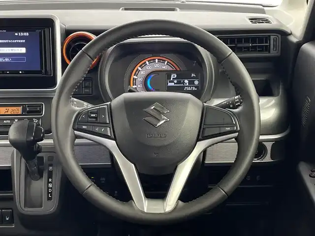 スズキ スペーシア ギア HYBRID XZ 鹿児島県 2019(令1)年 2.6万km フェニックスレッドパール/ガンメタリック2トーンルーフ 社外ナビ/（フルセグTV/CD/DVD/Bluetooth)/全方位カメラ/バックカメラ/デュアルブレーキサポート/両側パワースライドドア/サマータイヤホイール付き積み込み/シートヒーター/LEDヘッドライト/スマートキー/ETC/後席エアコン/ステアリングリモコン/オートエアコン/フォグランプ