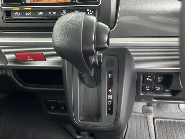 スズキ スペーシア ギア HYBRID XZ 鹿児島県 2019(令1)年 2.6万km フェニックスレッドパール/ガンメタリック2トーンルーフ 社外ナビ/（フルセグTV/CD/DVD/Bluetooth)/全方位カメラ/バックカメラ/デュアルブレーキサポート/両側パワースライドドア/サマータイヤホイール付き積み込み/シートヒーター/LEDヘッドライト/スマートキー/ETC/後席エアコン/ステアリングリモコン/オートエアコン/フォグランプ
