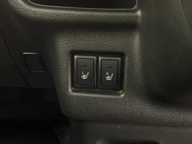 スズキ スペーシア ギア HYBRID XZ 鹿児島県 2019(令1)年 2.6万km フェニックスレッドパール/ガンメタリック2トーンルーフ 社外ナビ/（フルセグTV/CD/DVD/Bluetooth)/全方位カメラ/バックカメラ/デュアルブレーキサポート/両側パワースライドドア/サマータイヤホイール付き積み込み/シートヒーター/LEDヘッドライト/スマートキー/ETC/後席エアコン/ステアリングリモコン/オートエアコン/フォグランプ