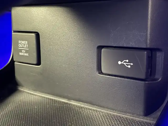 ホンダ シビック ハッチバック ホンダセンシング 愛知県 2019(令1)年 2.9万km ホワイトオーキッドパール 純正ナビ　フルセグＴＶ　Ｂｌｕｅｔｏｏｔｈ　バックカメラ　シートヒーター　純正ドラレコナビ連動　ＥＴＣ　ホンダセンシング　衝突軽減　追従クルコン　コーナーセンサー　ＬＥＤオートライト　フォグ　禁煙車