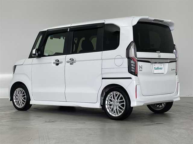 ホンダ Ｎ ＢＯＸ カスタム L ターボ 埼玉県 2021(令3)年 1.3万km プラチナホワイトパール 純正ディスプレイオーディオ/（Bluetooth、iPod）/ワンセグTV/バックカメラ/ドライブレコーダー（前後）/両側パワースライドドア/シートヒーター/パドルシフト/アダプティブクルーズコントロール/衝突防止軽減システム/リアソナー/ETC