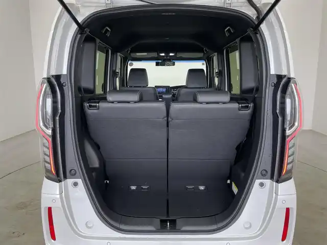 ホンダ Ｎ ＢＯＸ カスタム L ターボ 埼玉県 2021(令3)年 1.3万km プラチナホワイトパール 純正ディスプレイオーディオ/（Bluetooth、iPod）/ワンセグTV/バックカメラ/ドライブレコーダー（前後）/両側パワースライドドア/シートヒーター/パドルシフト/アダプティブクルーズコントロール/衝突防止軽減システム/リアソナー/ETC