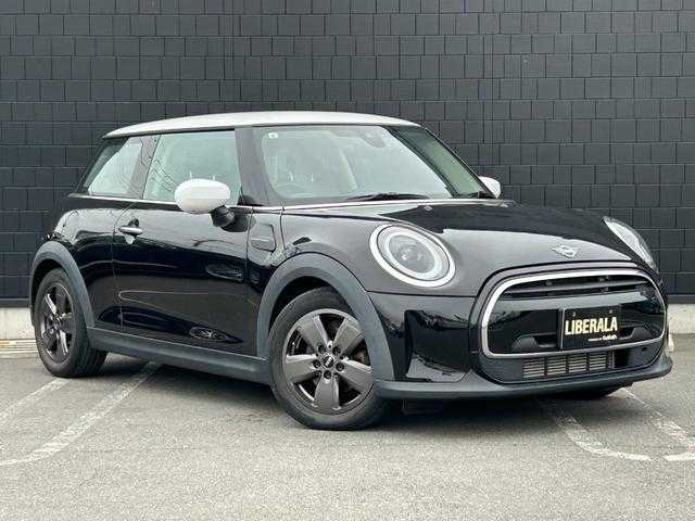ＭＩＮＩ ミニ クーパー D 埼玉県 2021(令3)年 4.5万km ミッドナイト・ブラック・メタリック ハーフレザーシート　/ａｐｐｌｅ　ｃａｒ　ｐｌａｙ/バックカメラ/Ｂｌｕｅｔｏｏｔｈ/ドライブレコーダー/アダプティブクルーズコントロール/コンフォートアクセス/ＥＴＣ