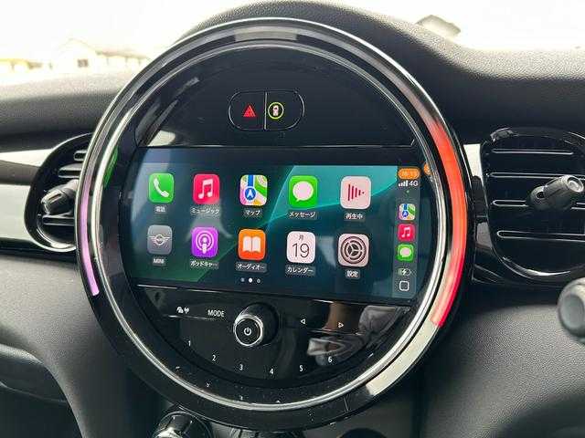ＭＩＮＩ ミニ クーパー D 埼玉県 2021(令3)年 4.5万km ミッドナイト・ブラック・メタリック ハーフレザーシート　/ａｐｐｌｅ　ｃａｒ　ｐｌａｙ/バックカメラ/Ｂｌｕｅｔｏｏｔｈ/ドライブレコーダー/アダプティブクルーズコントロール/コンフォートアクセス/ＥＴＣ