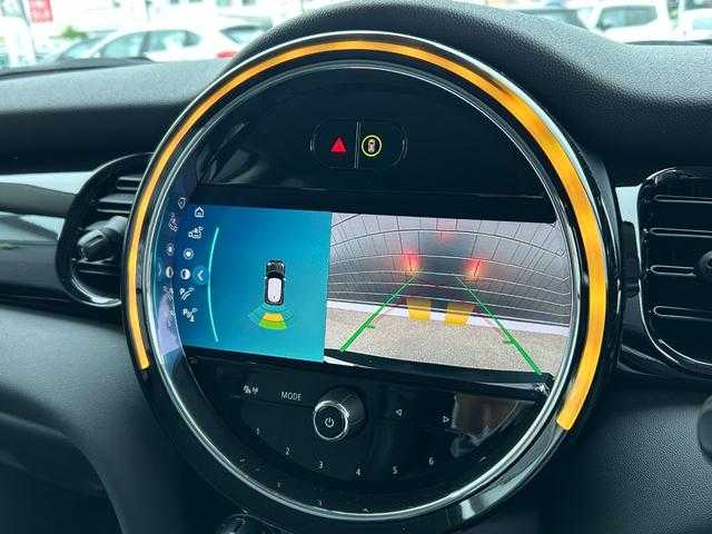 ＭＩＮＩ ミニ クーパー D 埼玉県 2021(令3)年 4.5万km ミッドナイト・ブラック・メタリック ハーフレザーシート　/ａｐｐｌｅ　ｃａｒ　ｐｌａｙ/バックカメラ/Ｂｌｕｅｔｏｏｔｈ/ドライブレコーダー/アダプティブクルーズコントロール/コンフォートアクセス/ＥＴＣ