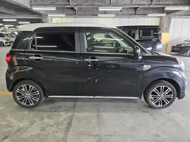 トヨタ ピクシスジョイ F Gターボ SAⅢ プライムコレ 宮崎県 2021(令3)年 5.7万km ブラックマイカメタリック 〇ワンオーナー/〇社外ナビ/〇フルセグTV/〇バックカメラ/〇ETC/〇スマートアシスト３/〇衝突回避支援ブレーキ機能（対車両・歩行者）/〇衝突警報機能/〇車線逸脱警報機能/〇LEDヘッドランプ/〇オートライト/〇オートエアコン/〇シルバー加飾付き革巻きステアリングホイール/〇ステアリングスイッチ/〇ブラック合皮シート/〇前席シートヒーター/〇純正15インチアルミ/〇キーフリーシステム/プッシュボタンスタート/〇禁煙車