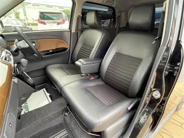 トヨタ ピクシスジョイ F Gターボ SAⅢ プライムコレ 宮崎県 2021(令3)年 5.7万km ブラックマイカメタリック 〇ワンオーナー/〇社外ナビ/〇フルセグTV/〇バックカメラ/〇ETC/〇スマートアシスト３/〇衝突回避支援ブレーキ機能（対車両・歩行者）/〇衝突警報機能/〇車線逸脱警報機能/〇LEDヘッドランプ/〇オートライト/〇オートエアコン/〇シルバー加飾付き革巻きステアリングホイール/〇ステアリングスイッチ/〇ブラック合皮シート/〇前席シートヒーター/〇純正15インチアルミ/〇キーフリーシステム/プッシュボタンスタート/〇禁煙車