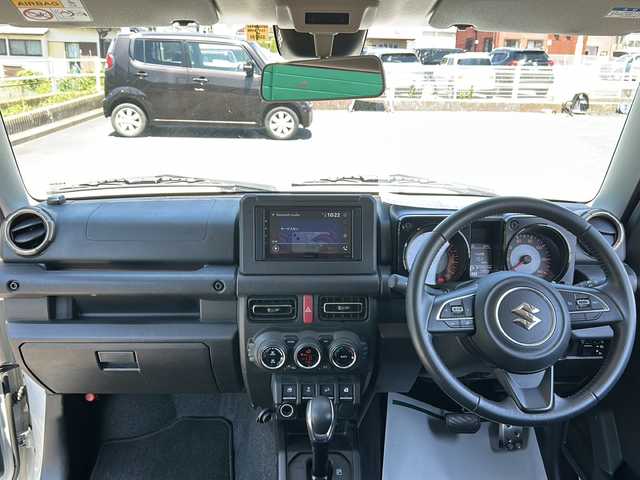 スズキ ジムニー XC 茨城県 2019(平31)年 1.4万km ピュアホワイトP ４WD/社外ディスプレイオーディオ/Bluetooth接続/バックカメラ/デュアルセンサーブレーキサポート/クルーズコントロール/レーンキープアシスト/プッシュスタート/スマートキー/ETC/前席シートヒーター/純正16インチAW/オートライト/LEDヘッドライト/保証書、取扱説明書