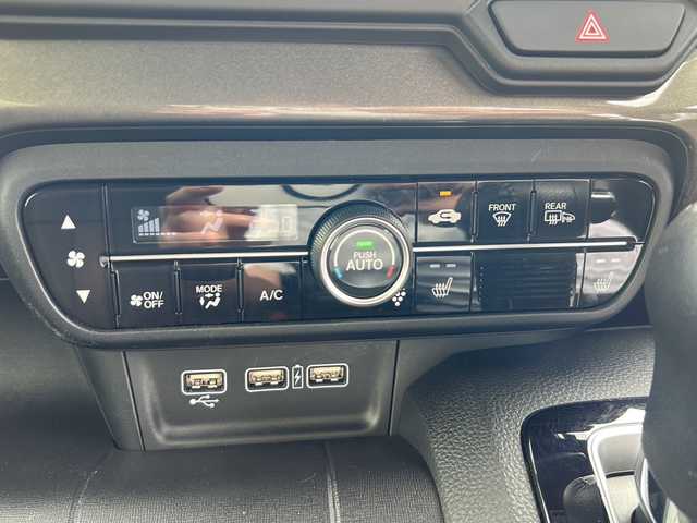 ホンダ Ｎ ＷＧＮ カスタム Lターボ 石川県 2023(令5)年 2.8万km プラチナホワイトパール 純正ナビ/（フルセグTV/BT/FM/AM）/前後ドライブレコーダー/ETC/プッシュスタート/スマートキー/クルーズコントロール/バックカメラ/コーナーセンサー/アイドリングストップ/LEDヘッドライト/AUTOライト/パドルシフト/革巻きステアリング/ステアリングスイッチ/レザーシート/シートヒーター/衝突軽減システム/横滑り防止