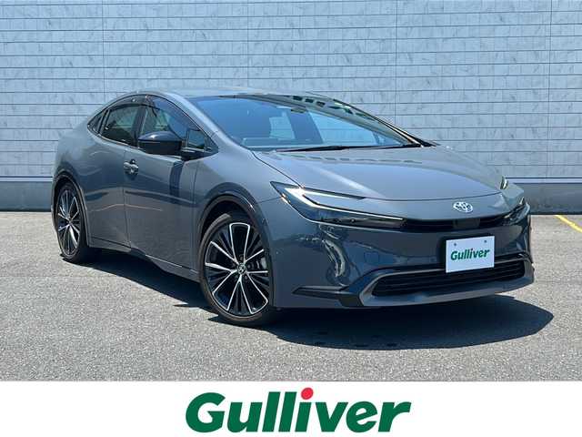 トヨタ プリウス 茨城県 2023(令5)年 1.7万km グレーⅡ セーフティーセンス/純正ナビ/アラウンドビューモニター/バックカメラ サイドカメラ フロントカメラ/LEDオートライト/クルーズコントロール/レザーシート/純正19インチアルミホイール/パワーシート/シートヒーター/スペアタイヤ/前後ドラレコ/ステアリングヒーター/スマートキー/ETC