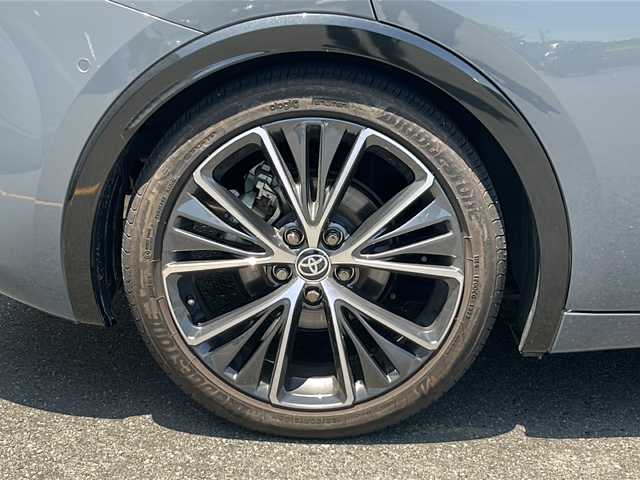 トヨタ プリウス 茨城県 2023(令5)年 1.7万km グレーⅡ セーフティーセンス/純正ナビ/アラウンドビューモニター/バックカメラ サイドカメラ フロントカメラ/LEDオートライト/クルーズコントロール/レザーシート/純正19インチアルミホイール/パワーシート/シートヒーター/スペアタイヤ/前後ドラレコ/ステアリングヒーター/スマートキー/ETC