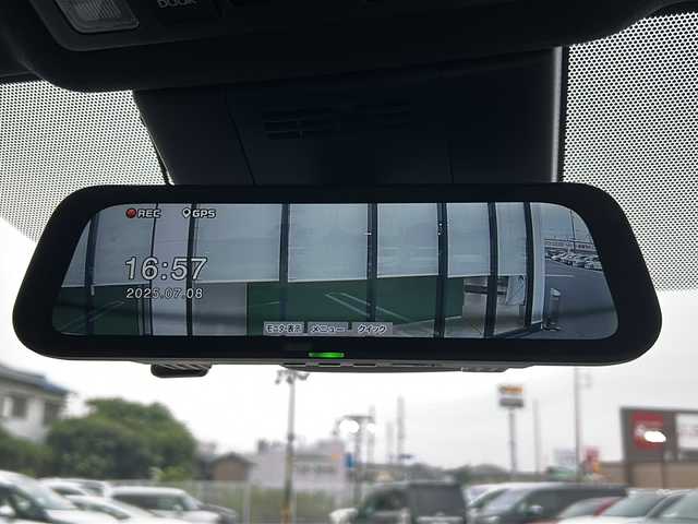 トヨタ ヴォクシー S－Z 岐阜県 2023(令5)年 1.9万km スパークリングブラックパールクリスタルシャイン 登録時走行距離18264km/純正８型SDナビ　/Blue tooth/CD/DVD/USB可/フルセグテレビ　/両側パワースライドドア　/純正後席用14型モニター　/デジタルインナーミラー　/バックカメラ　/３眼ＬＥＤヘッドライト　/オートライト/オートマチックハイビーム/レーダークルーズコントロール　/コーナーセンサー前後/スマートキー　/スペアキー１本　/ビルトインＥＴＣ2.0/ドライブレコーダー前方/プッシュスタート/エアコンWAC/ハーフレザーシート/3列シート/シートヒーター前席+2列目/オットマン2列目/フルフラットシート/社外フロアマット/電動リアゲート/純正17アルミホイール/ABS/横滑り防止装置/レーンキープアシスト/エアバッグW+サイド