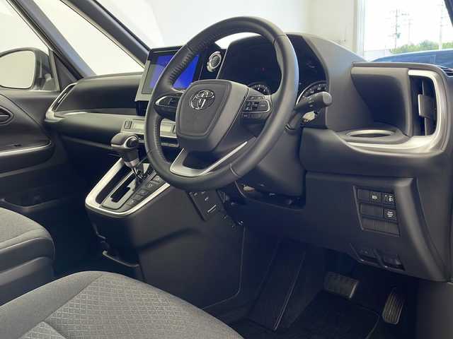 トヨタ ヴォクシー S－G 沖縄県 2022(令4)年 4.6万km ホワイトパールクリスタルシャイン 純正ディスプレイオーディオ/（フルセグTV/FM・AM/Bluetooth）　/バックモニター　/トヨタセーフティーセンス　/ワンオーナー　/両側パワスラ　/純正１６インチＡＷ　/オートライト/ＥＴＣ/スマートキー/純正フロアマット/クルコン