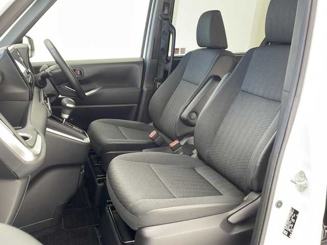 トヨタ ヴォクシー S－G 沖縄県 2022(令4)年 4.6万km ホワイトパールクリスタルシャイン 純正ディスプレイオーディオ/（フルセグTV/FM・AM/Bluetooth）　/バックモニター　/トヨタセーフティーセンス　/ワンオーナー　/両側パワスラ　/純正１６インチＡＷ　/オートライト/ＥＴＣ/スマートキー/純正フロアマット/クルコン