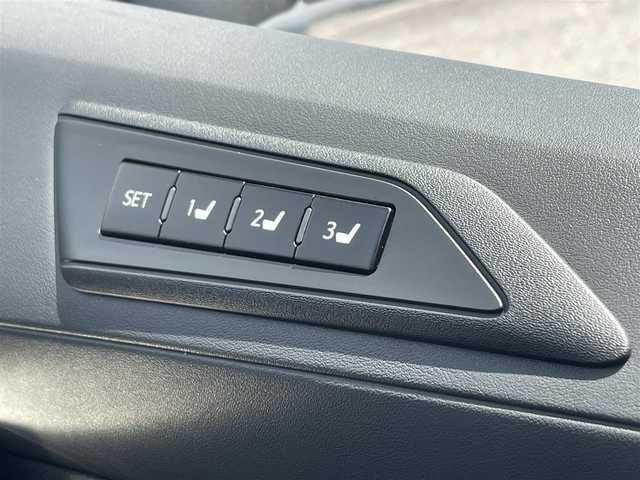 トヨタ アルファード S Cパッケージ 滋賀県 2020(令2)年 4.7万km ホワイトパールクリスタルシャイン 純正メモリーナビ/(BT/フルセグ)/両側電動スライドドア/後席用モニター/バックカメラ/パドルシフト/ステアリングヒーター/ステアリングスイッチ/追従クルーズコントロール/メモリ付きパワーシート/レーンキープアシスト/パーキングアシスト/盗難防止装置/電動リアゲート/三眼LEDヘッドライト/オートマチックハイビーム/クリアランスソナー/ビルトインETC/純正フロアマット/スペアキー/取扱説明書
