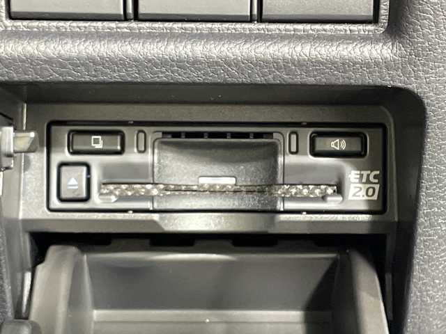 レクサス ＬＢＸ エレガント 神奈川県 2024(令6)年 0.4万km ブラックマイカ Lexus Safety System+/純正ディスプレイオーディオ/・BT/フルセグTV/USB/MiraCast/アラウンドビューモニター/レザーシート/パワーシート(D)/シートヒーター(D/N)/メモリシート(D)/電動サイドブレーキ/オートブレーキホールド/スマートキー/スペアキー(2本)/プッシュスタートボタン/ビルトインETC2.0/パワーバックドア/革巻きステアリング/ステアリングスイッチ/Autoライト/SOSコール/自動防眩ミラー/LEDヘッドライト/フォグランプ/ステアリングヒーター/電動格納ミラー/ウィンカーミラー/タイプコネクト/純正アルミホイール/社外フロアマット