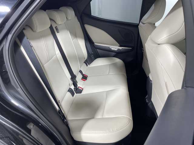 レクサス ＬＢＸ エレガント 神奈川県 2024(令6)年 0.4万km ブラックマイカ Lexus Safety System+/純正ディスプレイオーディオ/・BT/フルセグTV/USB/MiraCast/アラウンドビューモニター/レザーシート/パワーシート(D)/シートヒーター(D/N)/メモリシート(D)/電動サイドブレーキ/オートブレーキホールド/スマートキー/スペアキー(2本)/プッシュスタートボタン/ビルトインETC2.0/パワーバックドア/革巻きステアリング/ステアリングスイッチ/Autoライト/SOSコール/自動防眩ミラー/LEDヘッドライト/フォグランプ/ステアリングヒーター/電動格納ミラー/ウィンカーミラー/タイプコネクト/純正アルミホイール/社外フロアマット