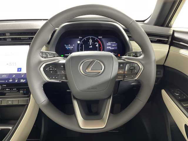 レクサス ＬＢＸ エレガント 神奈川県 2024(令6)年 0.4万km ブラックマイカ Lexus Safety System+/純正ディスプレイオーディオ/・BT/フルセグTV/USB/MiraCast/アラウンドビューモニター/レザーシート/パワーシート(D)/シートヒーター(D/N)/メモリシート(D)/電動サイドブレーキ/オートブレーキホールド/スマートキー/スペアキー(2本)/プッシュスタートボタン/ビルトインETC2.0/パワーバックドア/革巻きステアリング/ステアリングスイッチ/Autoライト/SOSコール/自動防眩ミラー/LEDヘッドライト/フォグランプ/ステアリングヒーター/電動格納ミラー/ウィンカーミラー/タイプコネクト/純正アルミホイール/社外フロアマット