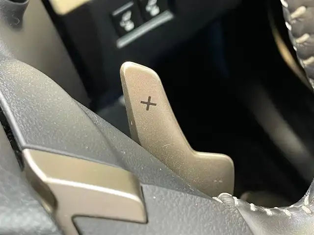 レクサス ＮＸ 300h バージョンL 岩手県 2020(令2)年 3.9万km ソニックチタニウム 4WD/ムーンルーフ/三眼フルLED/全周囲カメラ/レクサスセーフティシステム+/衝突被害軽減システム/レーダークルーズコントロール/横滑り防止装置/本革シート/ETC2.0/フルセグTV/MTモード付きAT/電動リアゲート/ドライブレコーダー/純正ナビ/純正フロアマット/純正アルミホイール18インチ/パワーシート/シートヒーター/コーナーセンサー/レーンアシスト/オートライト/オートマチックハイビーム/ハンドルヒーター/シートメモリー