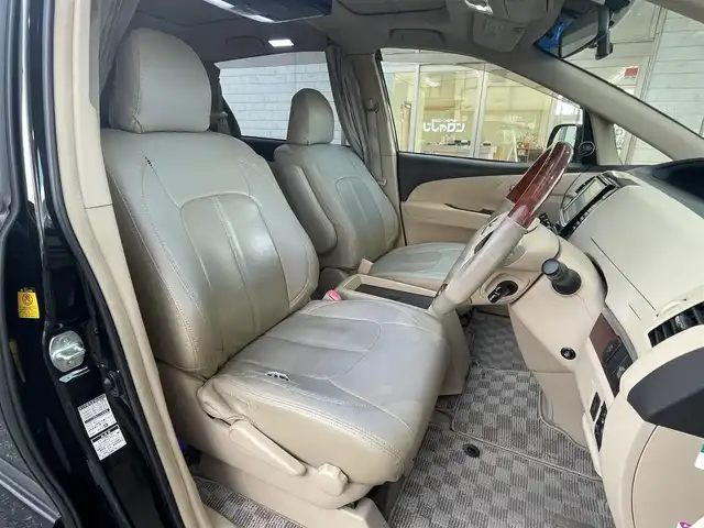 トヨタ エスティマ アエラス 愛知県 2013(平25)年 9.6万km ブラック (株)IDOMが運営する【じしゃロン豊川店】の自社ローン専用車両になります。こちらは現金またはオートローンご利用時の価格です。自社ローンご希望の方は別途その旨お申付け下さい/純正HDDナビ/　　〇ワンセグTV/　　〇Bluetooth/　　〇CD/DVD/社外フリップダウンモニター（アルパイン）/クルーズコントロール/ガラスルーフ/両側パワースライドドア/ETC/バックカメラ/純正AW/前後ドライブレコーダー