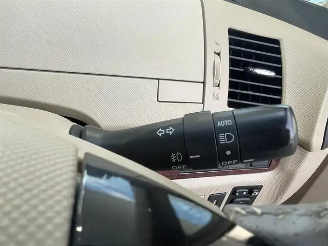 トヨタ エスティマ アエラス 愛知県 2013(平25)年 9.6万km ブラック (株)IDOMが運営する【じしゃロン豊川店】の自社ローン専用車両になります。こちらは現金またはオートローンご利用時の価格です。自社ローンご希望の方は別途その旨お申付け下さい/純正HDDナビ/　　〇ワンセグTV/　　〇Bluetooth/　　〇CD/DVD/社外フリップダウンモニター（アルパイン）/クルーズコントロール/ガラスルーフ/両側パワースライドドア/ETC/バックカメラ/純正AW/前後ドライブレコーダー