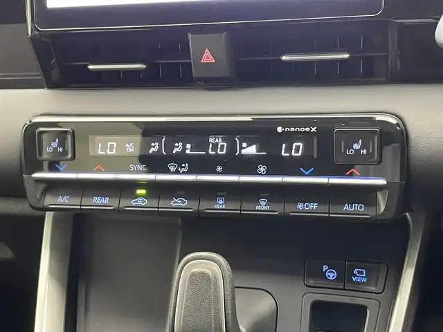 トヨタ ヴォクシー ハイブリッド S－G 愛知県 2022(令4)年 4万km アティチュードブラックマイカ 純正１０．５型ディスプレイナビ　全方位カメラ　禁煙車　純正１４型後席モニター　トヨタチームメイト　アドバンスドパーク　ＤＶＤデッキ　フルセグＴＶ　ＢＳＭ　ＨＤＭＩ　衝突軽減　車線逸脱　追従クルコン　ＡＣ１００Ｖ　セーフティセンス　コーナーセンサー　LEDオートライト　オートハイビーム　純正アルミホイール