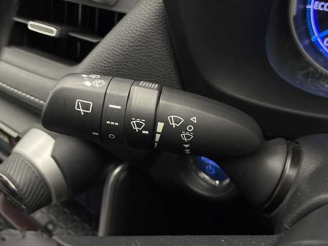 トヨタ ＲＡＶ４ ハイブリッドG 長野県 2020(令2)年 4万km センシュアルレッドマイカ 4WD/純正SDナビ（型番：NSZT-Y68T)/（フルセグTV＆CD＆USB＆SD＆HDMI＆FM・AM）/バックカメラ/トヨタセーフティーセンス/LTA/PCS/BSM/RCTA/PKSB/RSA/レーダークルーズコントロール/クリアランスソナー/ETC/置くだけ充電/メモリー式パワーシート（D席）/電動リアゲート/ステアリングヒーター/ステアリングスイッチ/シートヒーター（前席）/ドアバイザー/18インチ純正アルミホイール/純正マット/LEDヘッドライト/オートマチックハイビーム/フォグランプ/スマートキー/スペアキー/保証書/取扱説明書
