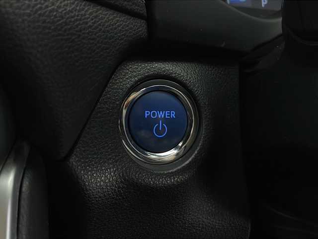 トヨタ ＲＡＶ４ ハイブリッドG 長野県 2020(令2)年 4万km センシュアルレッドマイカ 4WD/純正SDナビ（型番：NSZT-Y68T)/（フルセグTV＆CD＆USB＆SD＆HDMI＆FM・AM）/バックカメラ/トヨタセーフティーセンス/LTA/PCS/BSM/RCTA/PKSB/RSA/レーダークルーズコントロール/クリアランスソナー/ETC/置くだけ充電/メモリー式パワーシート（D席）/電動リアゲート/ステアリングヒーター/ステアリングスイッチ/シートヒーター（前席）/ドアバイザー/18インチ純正アルミホイール/純正マット/LEDヘッドライト/オートマチックハイビーム/フォグランプ/スマートキー/スペアキー/保証書/取扱説明書